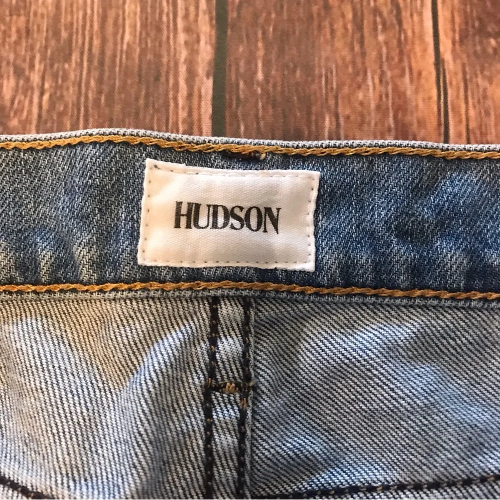 Hudson Riley Cropped Relax Straight Jeans Size 27 - Picture 9 of 11